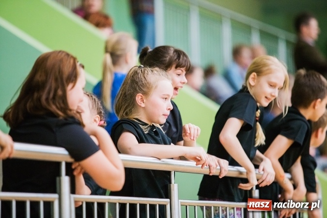 Zdjęcie w galerii na portalu naszraciborz.pl: Turniej Gier i Zabaw w Arenie Rafako wiadomości z regionu