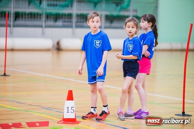 Zdjęcie w galerii na portalu naszraciborz.pl: Turniej Gier i Zabaw w Arenie Rafako wiadomości z regionu