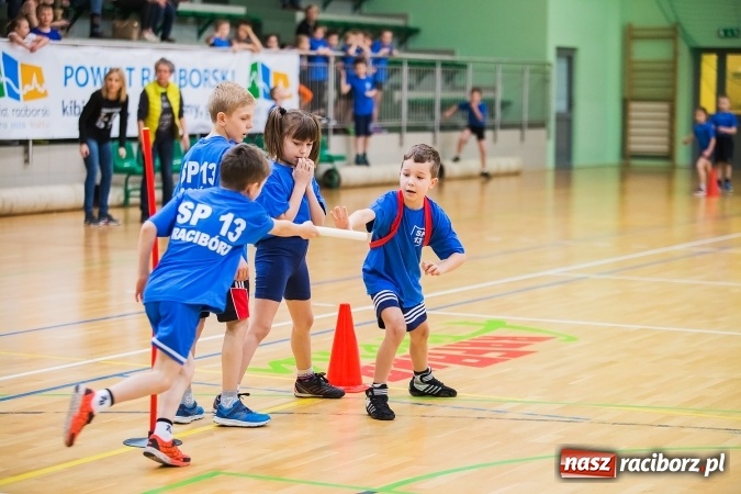 Zdjęcie w galerii na portalu naszraciborz.pl: Turniej Gier i Zabaw w Arenie Rafako wiadomości z regionu