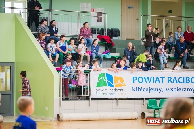Zdjęcie w galerii na portalu naszraciborz.pl: Turniej Gier i Zabaw w Arenie Rafako wiadomości z regionu