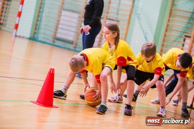 Zdjęcie w galerii na portalu naszraciborz.pl: Turniej Gier i Zabaw w Arenie Rafako wiadomości z regionu