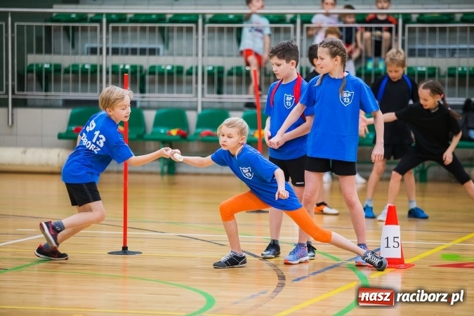 Zdjęcie w galerii na portalu naszraciborz.pl: Turniej Gier i Zabaw w Arenie Rafako wiadomości z regionu