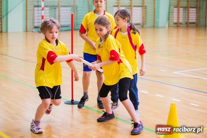 Zdjęcie w galerii na portalu naszraciborz.pl: Turniej Gier i Zabaw w Arenie Rafako wiadomości z regionu
