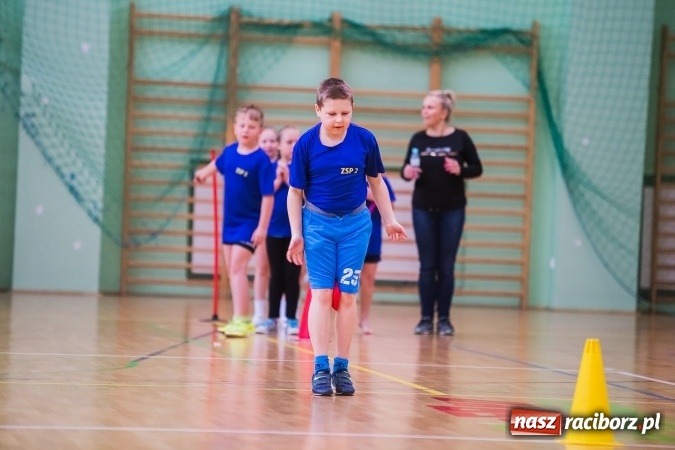 Zdjęcie w galerii na portalu naszraciborz.pl: Turniej Gier i Zabaw w Arenie Rafako wiadomości z regionu