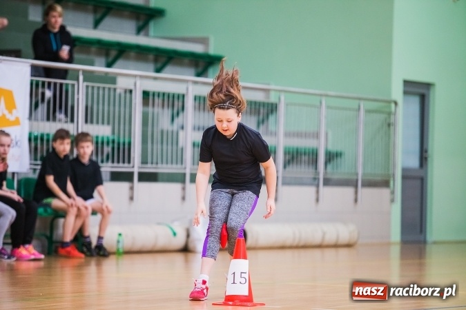 Zdjęcie w galerii na portalu naszraciborz.pl: Turniej Gier i Zabaw w Arenie Rafako wiadomości z regionu