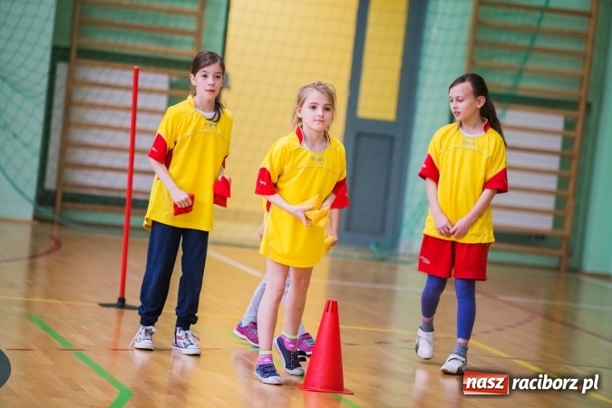 Zdjęcie w galerii na portalu naszraciborz.pl: Turniej Gier i Zabaw w Arenie Rafako wiadomości z regionu