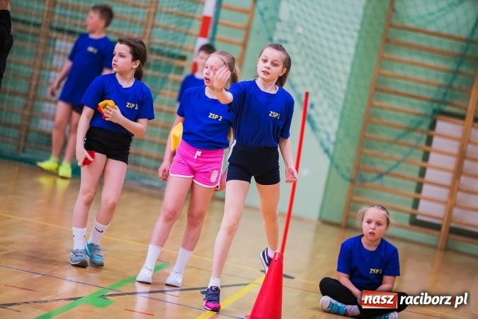 Zdjęcie w galerii na portalu naszraciborz.pl: Turniej Gier i Zabaw w Arenie Rafako wiadomości z regionu