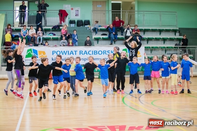 Zdjęcie w galerii na portalu naszraciborz.pl: Turniej Gier i Zabaw w Arenie Rafako wiadomości z regionu