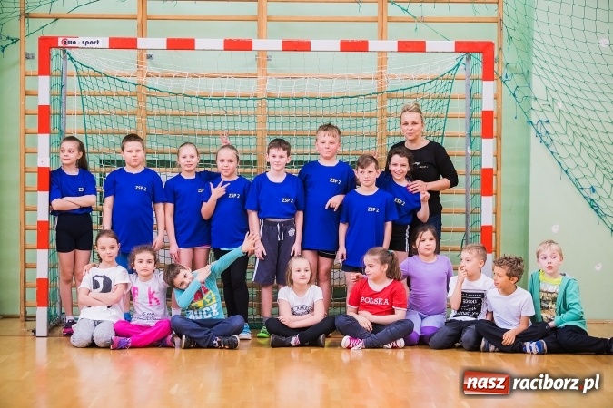 Zdjęcie w galerii na portalu naszraciborz.pl: Turniej Gier i Zabaw w Arenie Rafako wiadomości z regionu