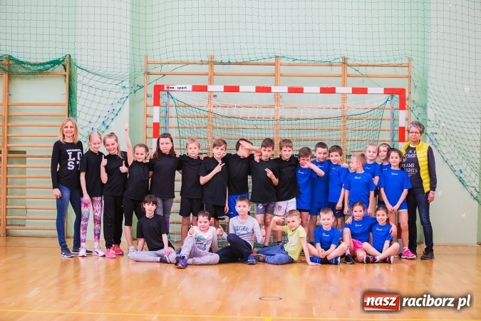 Zdjęcie w galerii na portalu naszraciborz.pl: Turniej Gier i Zabaw w Arenie Rafako wiadomości z regionu