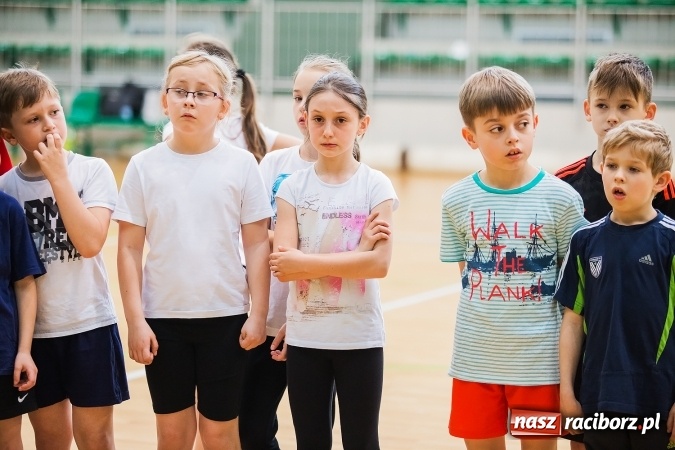 Zdjęcie w galerii na portalu naszraciborz.pl: Turniej Gier i Zabaw w Arenie Rafako wiadomości z regionu