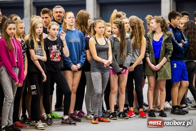 Zdjęcie w galerii na portalu naszraciborz.pl: Drugi dzień Halowych Mistrzostw Raciborza w Lekkiej Atletyce wiadomości z regionu