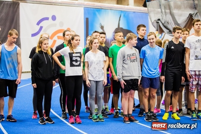 Zdjęcie w galerii na portalu naszraciborz.pl: Drugi dzień Halowych Mistrzostw Raciborza w Lekkiej Atletyce wiadomości z regionu