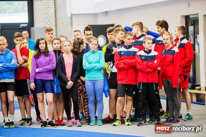 Zdjęcie w galerii na portalu naszraciborz.pl: Drugi dzień Halowych Mistrzostw Raciborza w Lekkiej Atletyce wiadomości z regionu