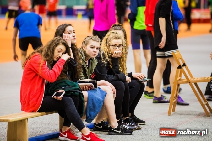 Zdjęcie w galerii na portalu naszraciborz.pl: Drugi dzień Halowych Mistrzostw Raciborza w Lekkiej Atletyce wiadomości z regionu