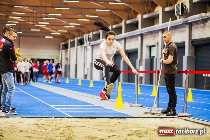 Zdjęcie w galerii na portalu naszraciborz.pl: Drugi dzień Halowych Mistrzostw Raciborza w Lekkiej Atletyce wiadomości z regionu