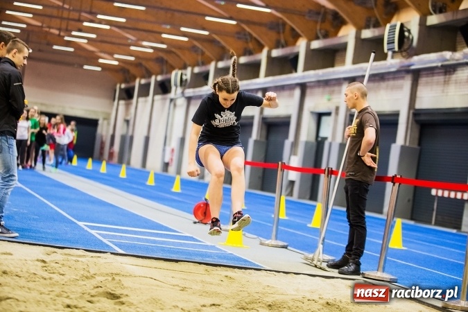Zdjęcie w galerii na portalu naszraciborz.pl: Drugi dzień Halowych Mistrzostw Raciborza w Lekkiej Atletyce wiadomości z regionu