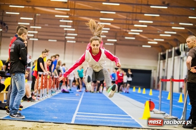 Zdjęcie w galerii na portalu naszraciborz.pl: Drugi dzień Halowych Mistrzostw Raciborza w Lekkiej Atletyce wiadomości z regionu