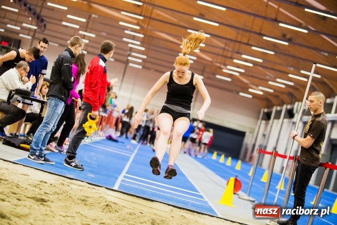Zdjęcie w galerii na portalu naszraciborz.pl: Drugi dzień Halowych Mistrzostw Raciborza w Lekkiej Atletyce wiadomości z regionu