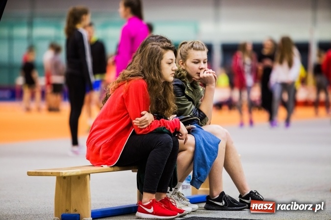 Zdjęcie w galerii na portalu naszraciborz.pl: Drugi dzień Halowych Mistrzostw Raciborza w Lekkiej Atletyce wiadomości z regionu