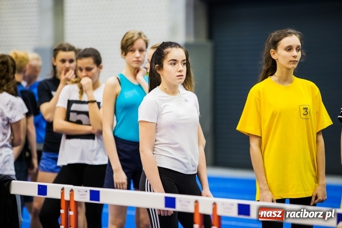 Zdjęcie w galerii na portalu naszraciborz.pl: Drugi dzień Halowych Mistrzostw Raciborza w Lekkiej Atletyce wiadomości z regionu
