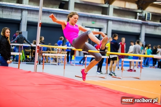 Zdjęcie w galerii na portalu naszraciborz.pl: Drugi dzień Halowych Mistrzostw Raciborza w Lekkiej Atletyce wiadomości z regionu