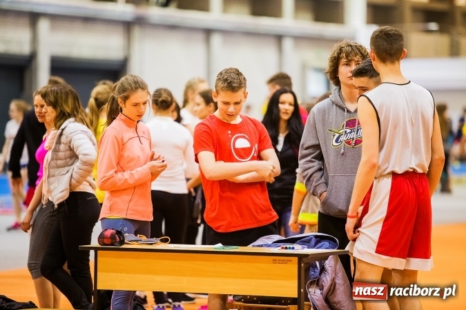Zdjęcie w galerii na portalu naszraciborz.pl: Drugi dzień Halowych Mistrzostw Raciborza w Lekkiej Atletyce wiadomości z regionu