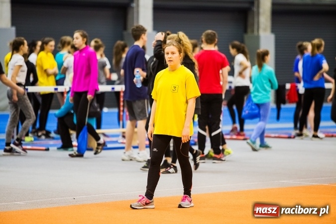 Zdjęcie w galerii na portalu naszraciborz.pl: Drugi dzień Halowych Mistrzostw Raciborza w Lekkiej Atletyce wiadomości z regionu