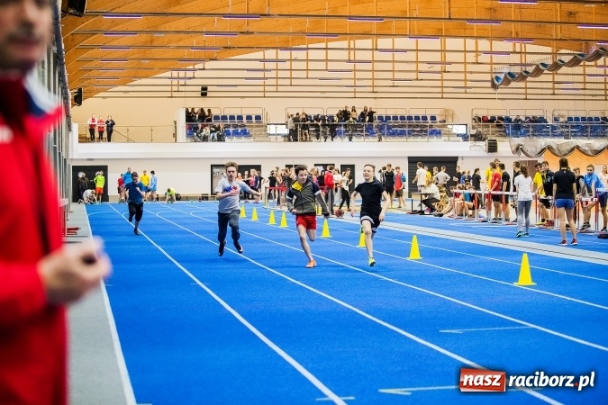 Zdjęcie w galerii na portalu naszraciborz.pl: Drugi dzień Halowych Mistrzostw Raciborza w Lekkiej Atletyce wiadomości z regionu