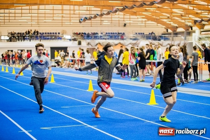 Zdjęcie w galerii na portalu naszraciborz.pl: Drugi dzień Halowych Mistrzostw Raciborza w Lekkiej Atletyce wiadomości z regionu