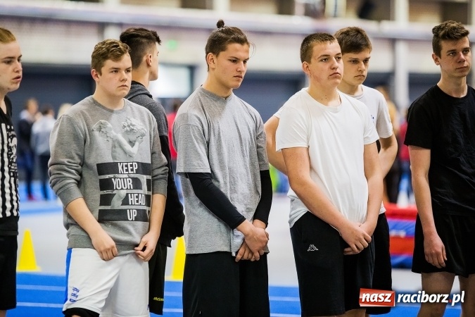 Zdjęcie w galerii na portalu naszraciborz.pl: Drugi dzień Halowych Mistrzostw Raciborza w Lekkiej Atletyce wiadomości z regionu