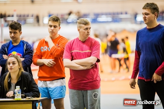 Zdjęcie w galerii na portalu naszraciborz.pl: Drugi dzień Halowych Mistrzostw Raciborza w Lekkiej Atletyce wiadomości z regionu