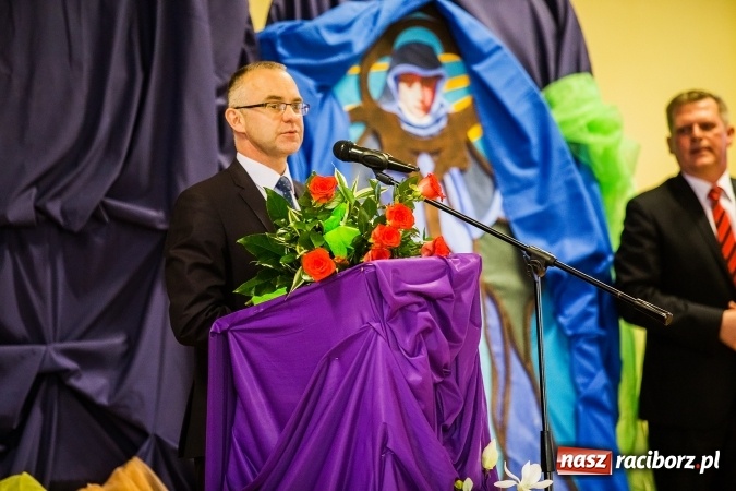 Zdjęcie w galerii na portalu naszraciborz.pl: Uroczyste obchody święta patrona szkoły – Technikum nr 1 w CKZiU nr 1  – Księżnej Eufemii Raciborskiej  wiadomości z regionu