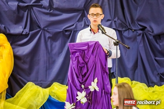 Zdjęcie w galerii na portalu naszraciborz.pl: Uroczyste obchody święta patrona szkoły – Technikum nr 1 w CKZiU nr 1  – Księżnej Eufemii Raciborskiej  wiadomości z regionu