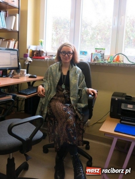 Zdjęcie w galerii na portalu naszraciborz.pl: Z kart książek na szkolny korytarz - w ZSP 4 uczniowie obchodzą Międzynarodowy Dzień Książki dla Dzieci wiadomości z regionu