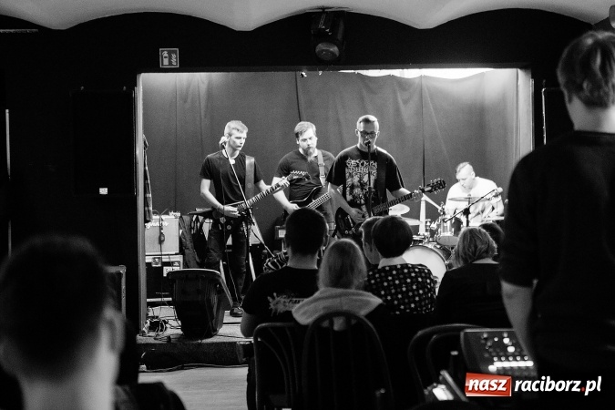 Zdjęcie w galerii na portalu naszraciborz.pl: Ostatnia Bitwa Kapel na Końcu Świata wiadomości z regionu