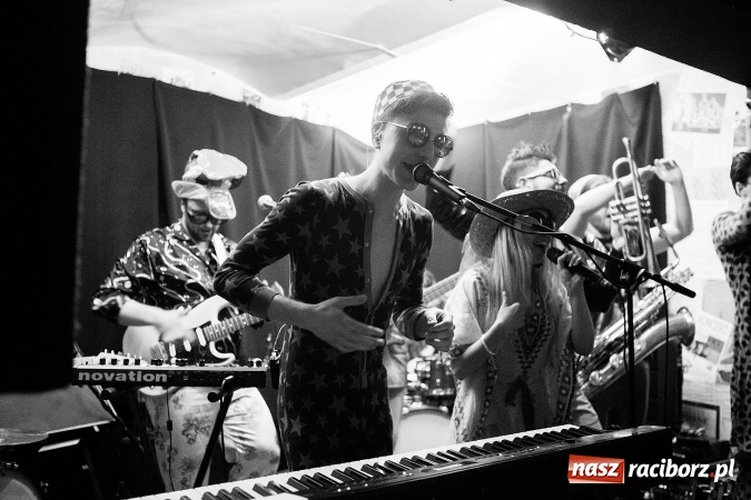 Zdjęcie w galerii na portalu naszraciborz.pl: Ostatnia Bitwa Kapel na Końcu Świata wiadomości z regionu