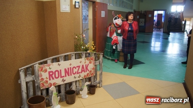 Zdjęcie w galerii na portalu naszraciborz.pl: Pierwsze Targi Edukacyjne w Pietrowicach Wielkich  wiadomości z regionu