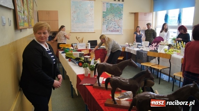 Zdjęcie w galerii na portalu naszraciborz.pl: Pierwsze Targi Edukacyjne w Pietrowicach Wielkich  wiadomości z regionu