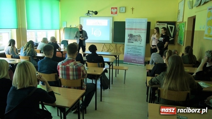 Zdjęcie w galerii na portalu naszraciborz.pl: Pierwsze Targi Edukacyjne w Pietrowicach Wielkich  wiadomości z regionu