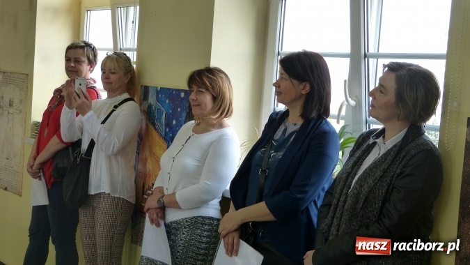 Zdjęcie w galerii na portalu naszraciborz.pl: W II Liceum Og&oacute;lnokształcącym po raz 24. wybrano powiatowych mistrz&oacute;w ortografii wiadomości z regionu