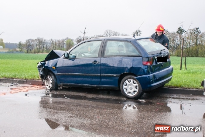 Zdjęcie w galerii na portalu naszraciborz.pl: Zderzenie samochodów na Piaskowej w Raciborzu wiadomości z regionu