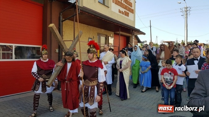 Zdjęcie w galerii na portalu naszraciborz.pl: Misterium Męki Pańskiej w Krzyżanowicach  wiadomości z regionu