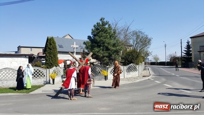 Zdjęcie w galerii na portalu naszraciborz.pl: Misterium Męki Pańskiej w Krzyżanowicach  wiadomości z regionu