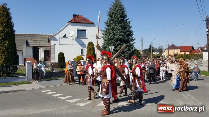 Zdjęcie w galerii na portalu naszraciborz.pl: Misterium Męki Pańskiej w Krzyżanowicach  wiadomości z regionu