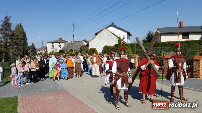 Zdjęcie w galerii na portalu naszraciborz.pl: Misterium Męki Pańskiej w Krzyżanowicach  wiadomości z regionu