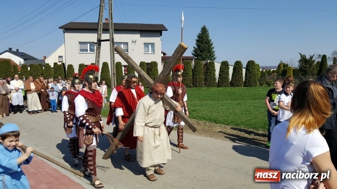 Zdjęcie w galerii na portalu naszraciborz.pl: Misterium Męki Pańskiej w Krzyżanowicach  wiadomości z regionu