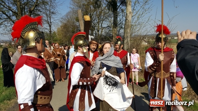 Zdjęcie w galerii na portalu naszraciborz.pl: Misterium Męki Pańskiej w Krzyżanowicach  wiadomości z regionu