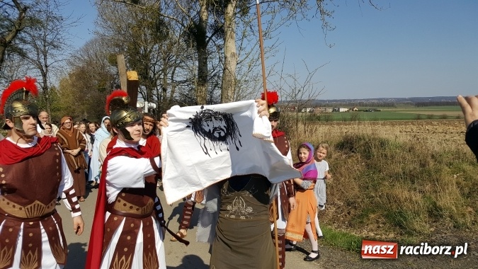 Zdjęcie w galerii na portalu naszraciborz.pl: Misterium Męki Pańskiej w Krzyżanowicach  wiadomości z regionu