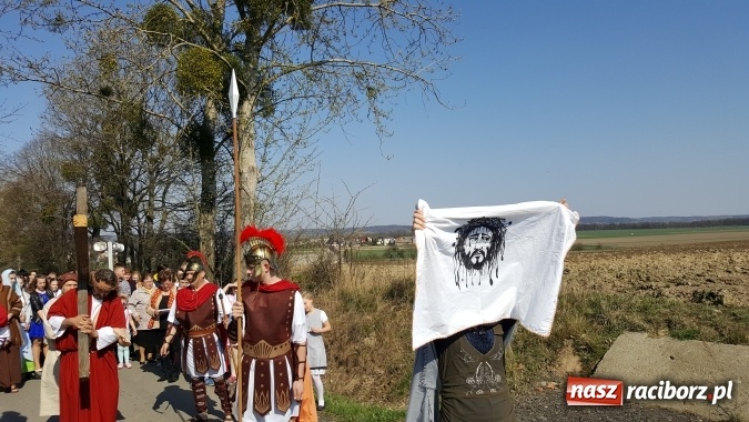 Zdjęcie w galerii na portalu naszraciborz.pl: Misterium Męki Pańskiej w Krzyżanowicach  wiadomości z regionu